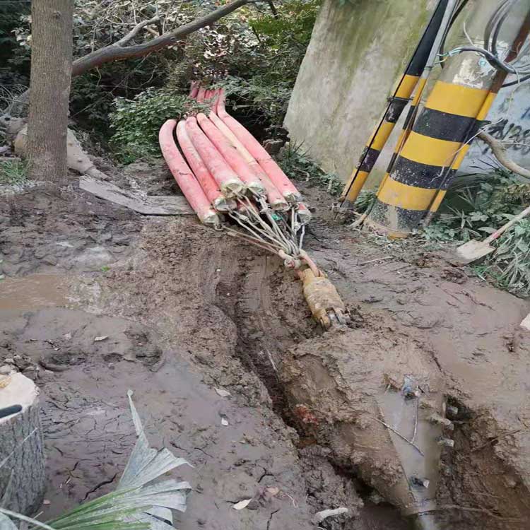 保山拖拉管